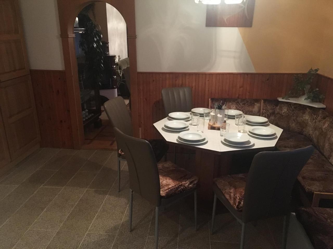 Appartement Apartman Olesnik Extérieur photo